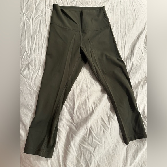 Lululemon size 6 dark green (olive) 21 inch - Picture 2 of 4